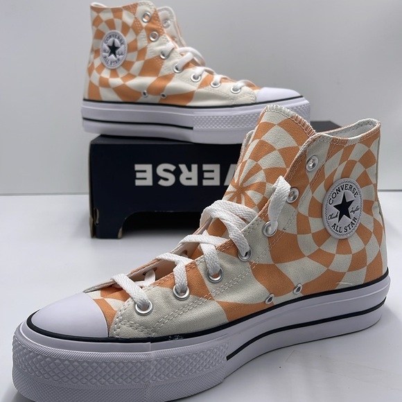 Converse WMNS A10010C CTAS LIFT HI
ORANGE CANDY/WHITE/BLACK A10010C Platforms - Picture 14 of 16